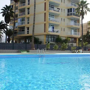 Full Center Of Americas, Renovated, High Floor Apartment